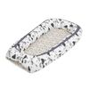 Cosulet bebelus pentru dormit Baby Nest DacEnergy©, realizat din satin, pentru nou-nascuti, imprimeu zoo, alb si negru, Culoare: Alb, Negru-Dacenergy.ro