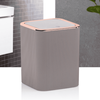 Cos de gunoi, realizat din plastic, forma dreptunghiulara, design modern si elegant, 5 L, 18 x 18 x 22.5 cm, culoarea maro si roz, Culoare: Maro, Roz-poza 2-Dacenergy.ro