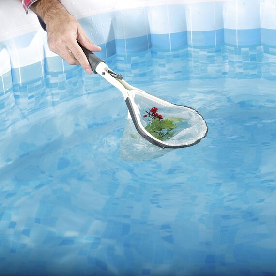 ​Kit pentru intretinere piscina, Lay-Z-Spa Bestway 60310, plasa, perie si o manusa pentru curatare, alb si gri-poza 5-Dacenergy.ro
