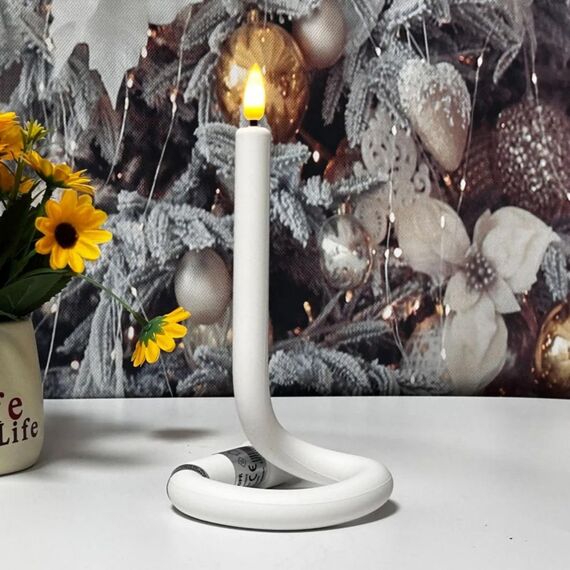 Decoratiune lumanare torsion DacEnergy©, realizata din plastic, design rasucit, inedit, cu efect de flacara generat de LED-ul alb cald, 2.2 x 41 cm, alimentare cablu USB-poza 3-Dacenergy.ro