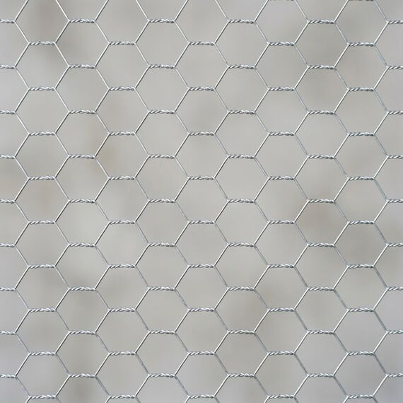 Plasa rabitz pentru gard si gradina DacEnergy, ochi hexagonal 25x25 mm, fir 0.90 mm, rol 1 x 25 M.L, model impletit din sarma zincata pentru imprejmuire, cotet pasari, protectie culturi si plante cataratoare, argintiu, Inaltime: 1 m, Grosime: 0.9 mm, Dimensiune ochi (L x l) (mm): 25x25 mm-poza 4-Dacenergy.ro